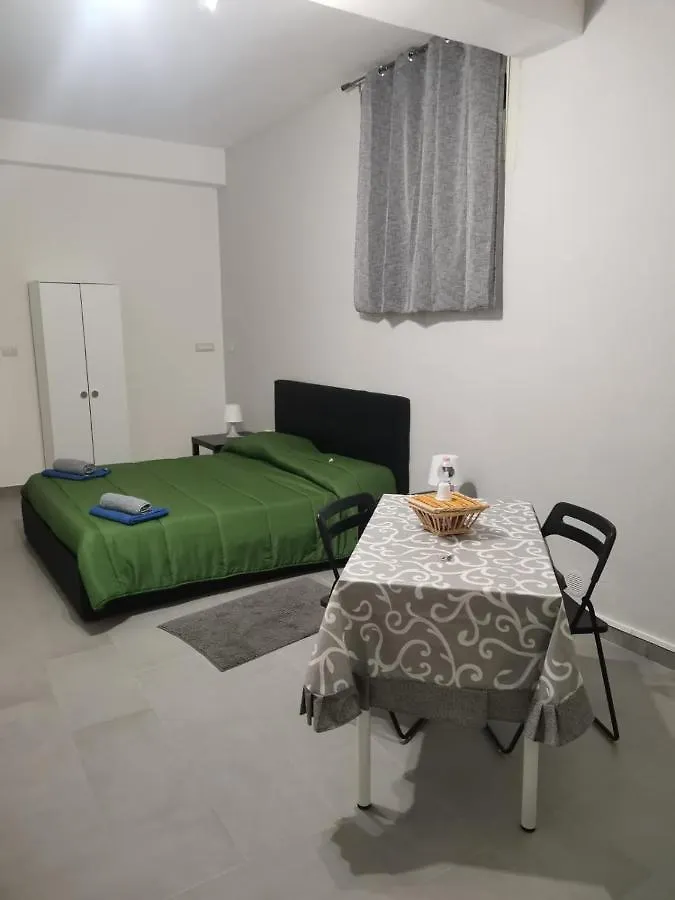 Bed&Fly Near Airport Fontanarossa Bagno Privato In Camera Katánie
