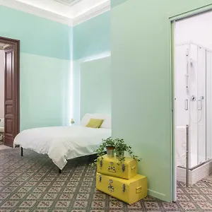 https://bb-4-elementi-catania.taorminaitalyhotels.com